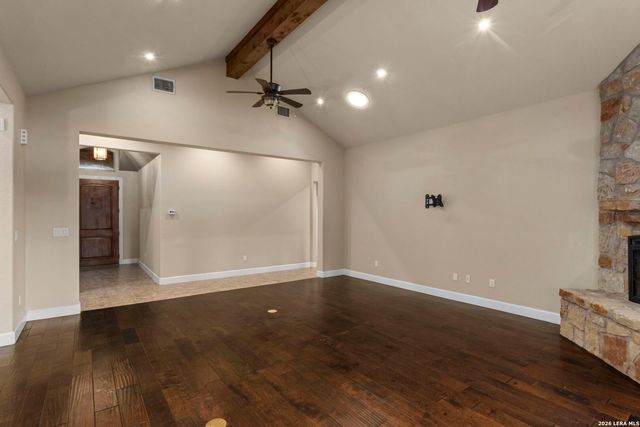 116 Hidden Forest DR, La Vernia, TX 78121