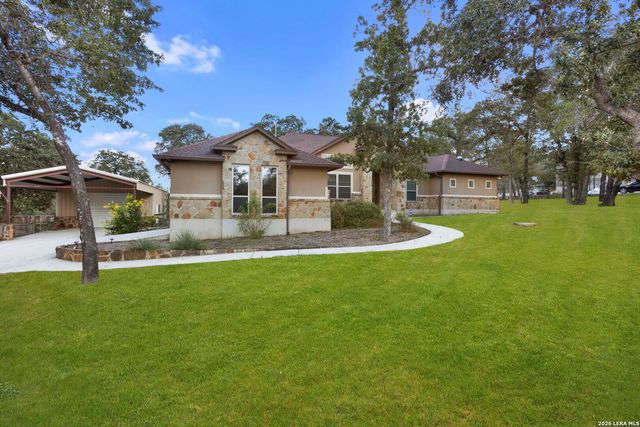 116 Hidden Forest DR, La Vernia, TX 78121