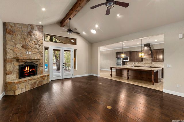 116 Hidden Forest DR, La Vernia, TX 78121