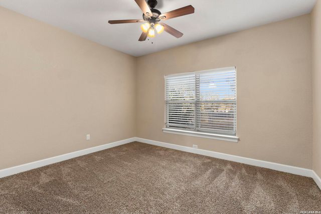 116 Hidden Forest DR, La Vernia, TX 78121