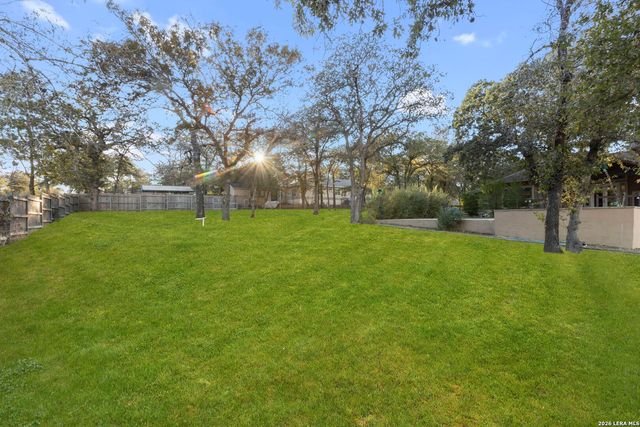 116 Hidden Forest DR, La Vernia, TX 78121