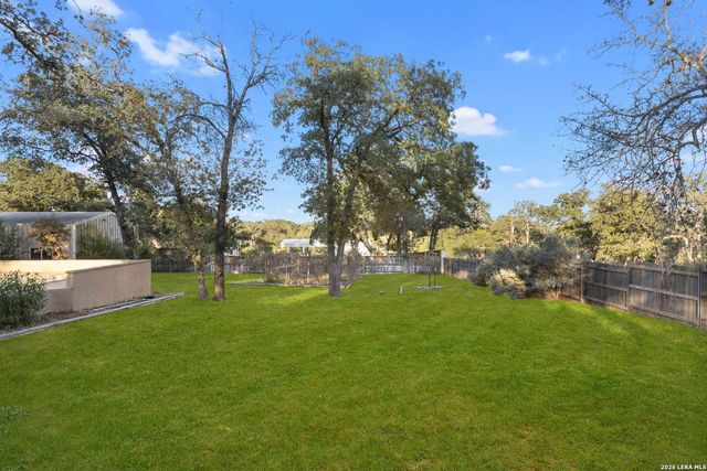 116 Hidden Forest DR, La Vernia, TX 78121