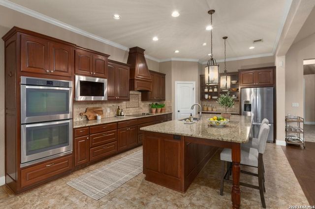 116 Hidden Forest DR, La Vernia, TX 78121