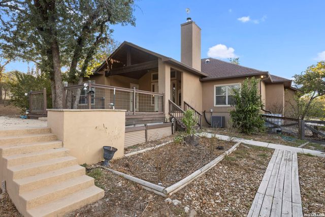 116 Hidden Forest DR, La Vernia, TX 78121