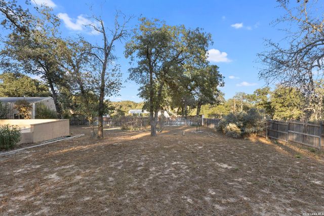 116 Hidden Forest DR, La Vernia, TX 78121