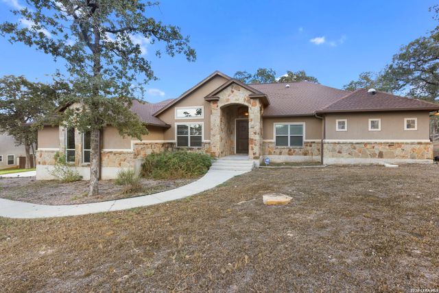 116 Hidden Forest DR, La Vernia, TX 78121
