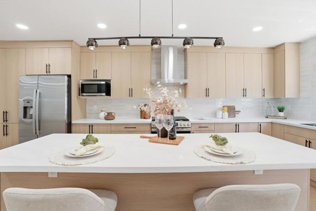 22575 Pearl Avenue, Hayward, CA 94541