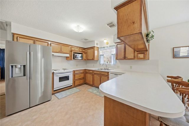 319 Shady Acres Lane, Brenham, TX 77833