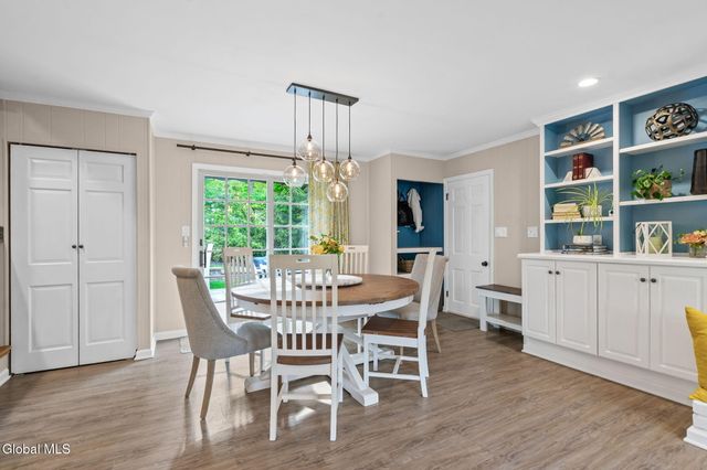 2109 Orchard Park Drive, Niskayuna, NY 12309
