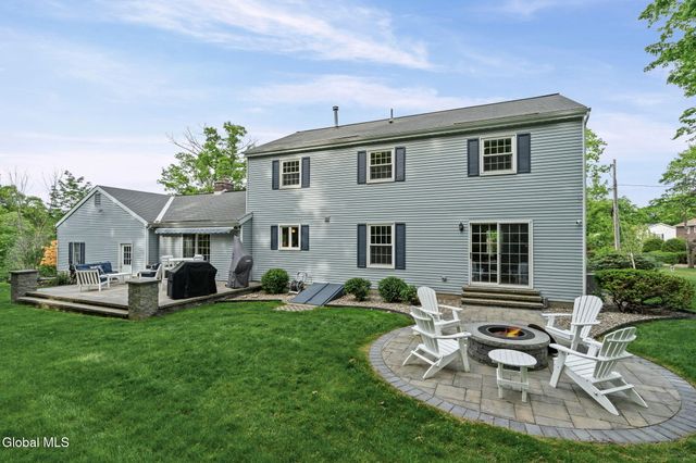 2109 Orchard Park Drive, Niskayuna, NY 12309