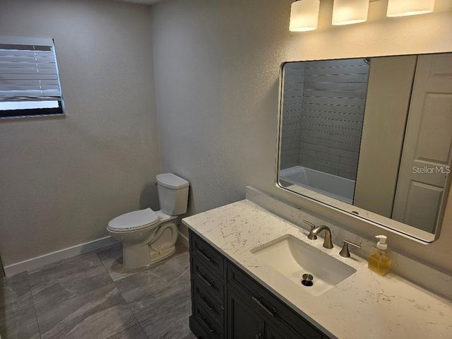 1208 76TH STREET NW, Bradenton, FL 34209