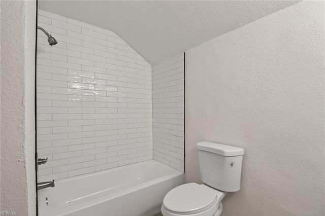 5820 N Ottawa RD, Virginia Beach, VA 23462