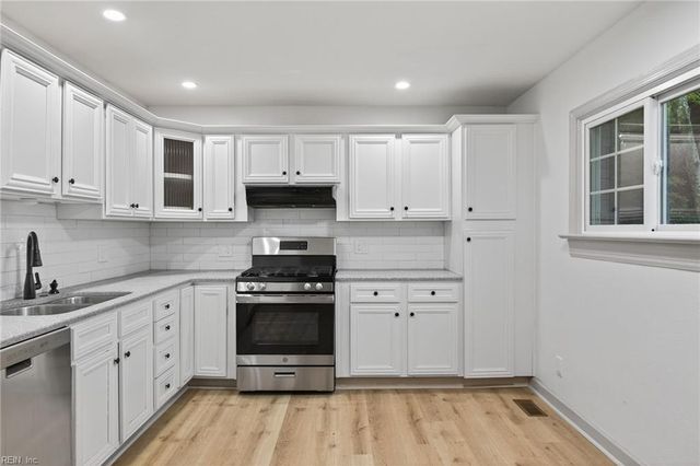 5820 N Ottawa RD, Virginia Beach, VA 23462