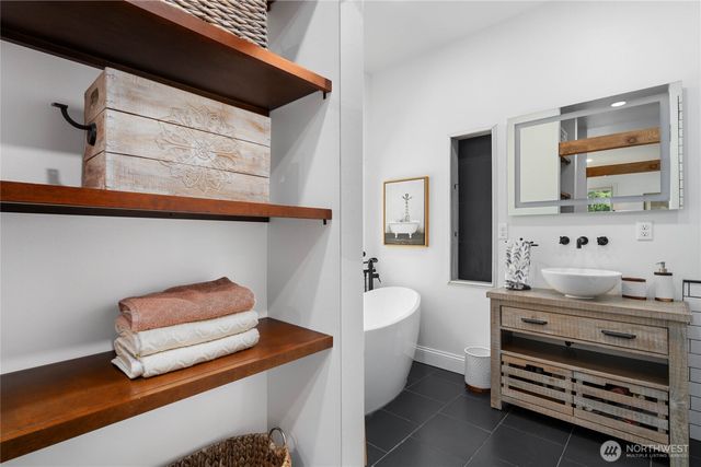 8349 Birdsview Meadows Lane, Concrete, WA 98237