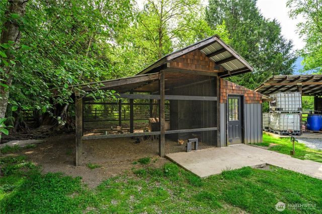 8349 Birdsview Meadows Lane, Concrete, WA 98237