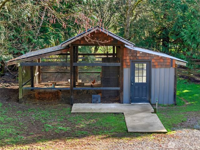 8349 Birdsview Meadows Lane, Concrete, WA 98237