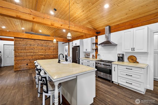 8349 Birdsview Meadows Lane, Concrete, WA 98237