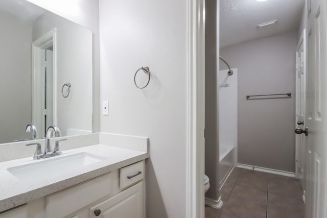 6819 Rockwall Trail Drive, Humble, TX 77346