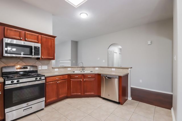 6819 Rockwall Trail Drive, Humble, TX 77346