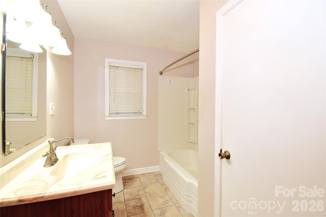 605 S Buena Vista Drive, Hendersonville, NC 28792