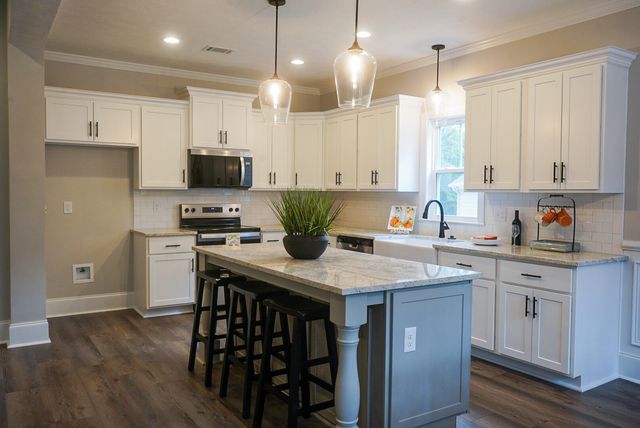 104 GODFREY Drive, Mc Cormick, SC 29835