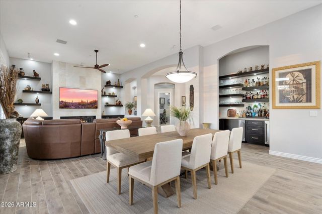 42424 N CROSS TIMBERS Court, Anthem, AZ 85086