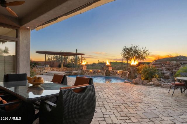 42424 N CROSS TIMBERS Court, Anthem, AZ 85086