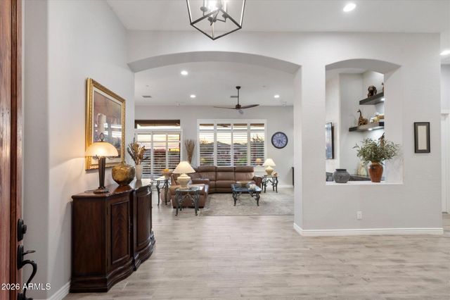 42424 N CROSS TIMBERS Court, Anthem, AZ 85086