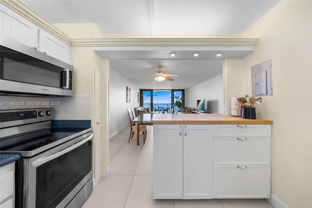 2201 S Ocean Dr 1102, Hollywood, FL 33019