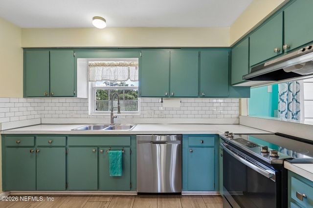 6026 CHEVY Drive, Jacksonville, FL 32216