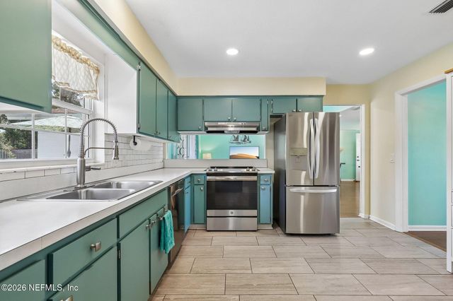 6026 CHEVY Drive, Jacksonville, FL 32216