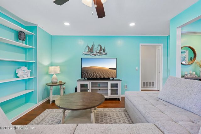 6026 CHEVY Drive, Jacksonville, FL 32216