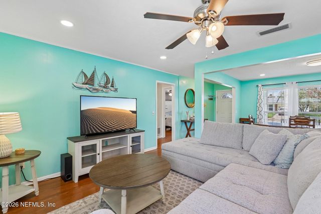 6026 CHEVY Drive, Jacksonville, FL 32216