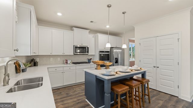 1624 BERNARD Court, Hampton, GA 30228