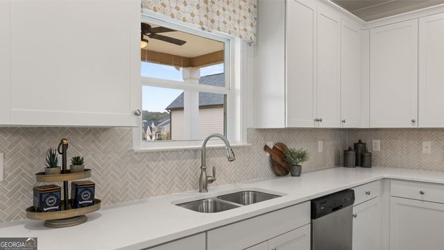 1624 BERNARD Court, Hampton, GA 30228