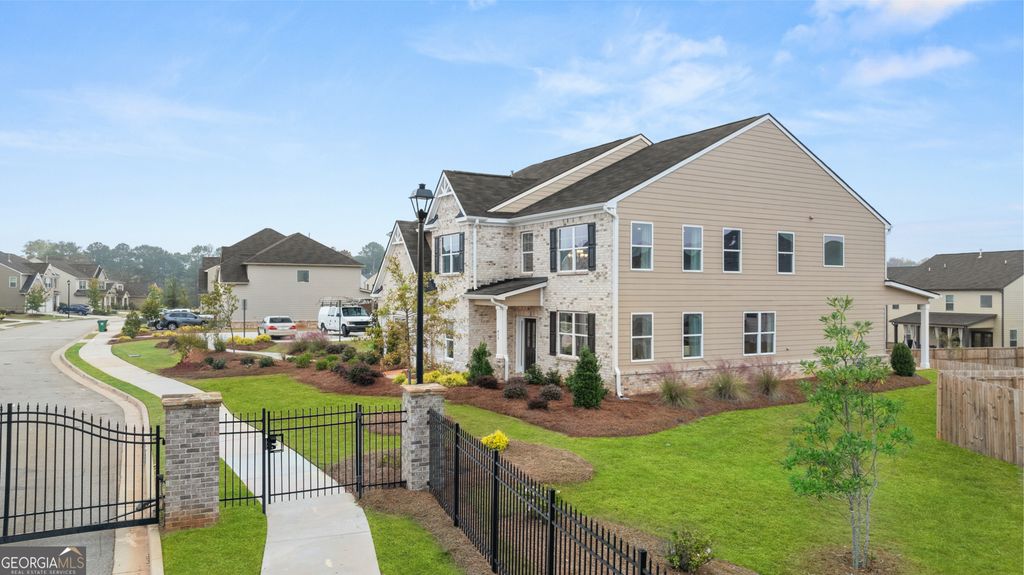 1624 BERNARD Court, Hampton, GA 30228