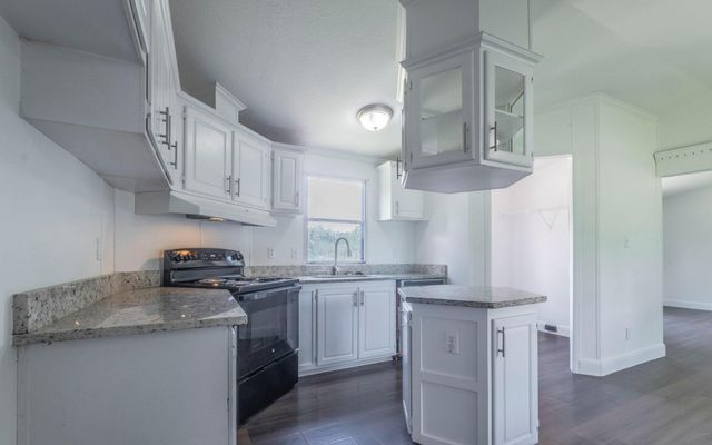 178 Quail Ridge DR, Kyle, TX 78640