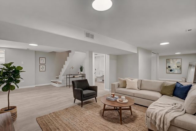 11916 S Stewart Avenue, Chicago, IL 60628