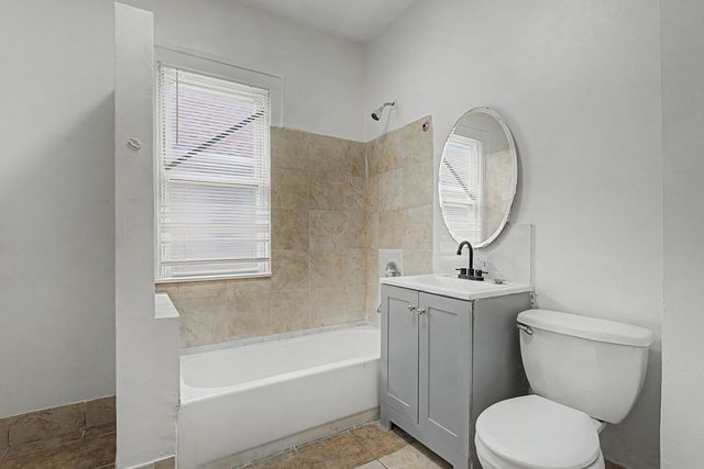 11916 S Stewart Avenue, Chicago, IL 60628