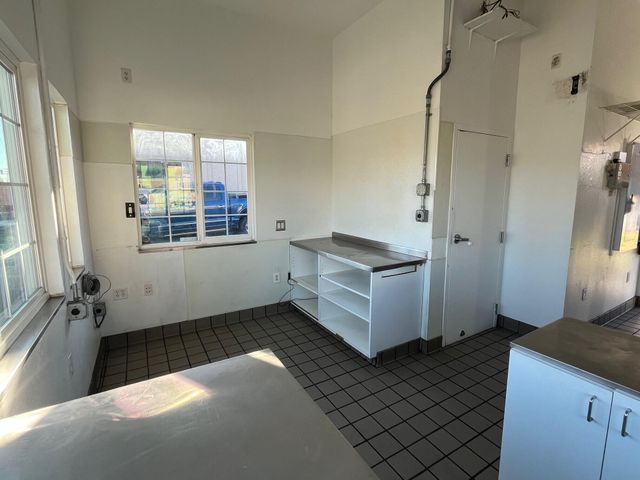 2180 Churn Creek Road, Kiosk, Redding, CA 96002