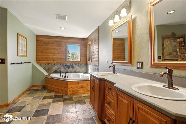 5680 W Birch Harbor Drive, Wasilla, AK 99623