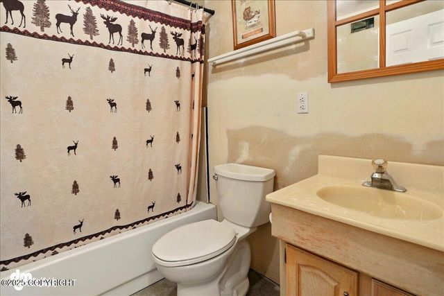 5680 W Birch Harbor Drive, Wasilla, AK 99623
