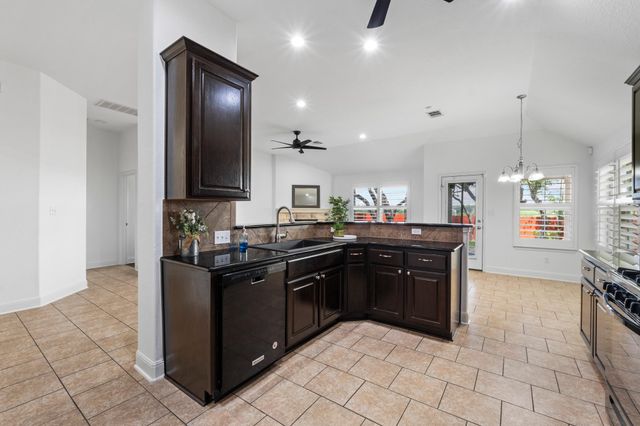 700 Walsh Hill TRL, Cedar Park, TX 78613