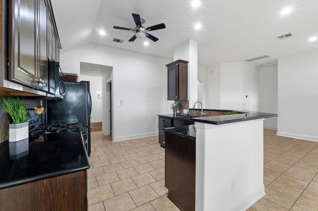 700 Walsh Hill TRL, Cedar Park, TX 78613