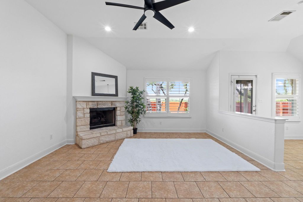 700 Walsh Hill TRL, Cedar Park, TX 78613