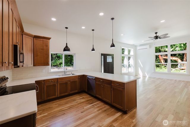 5170 SE Lars Hanson, Port Orchard, WA 98367