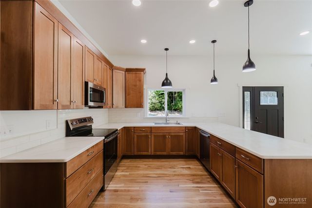 5170 SE Lars Hanson, Port Orchard, WA 98367