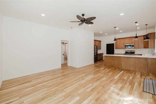 5170 SE Lars Hanson, Port Orchard, WA 98367