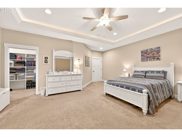 740 E ROOSEVELT St, Carlton, OR 97111