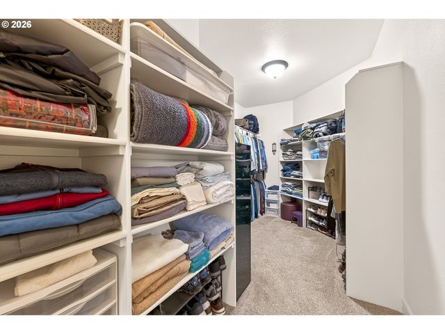 740 E ROOSEVELT St, Carlton, OR 97111